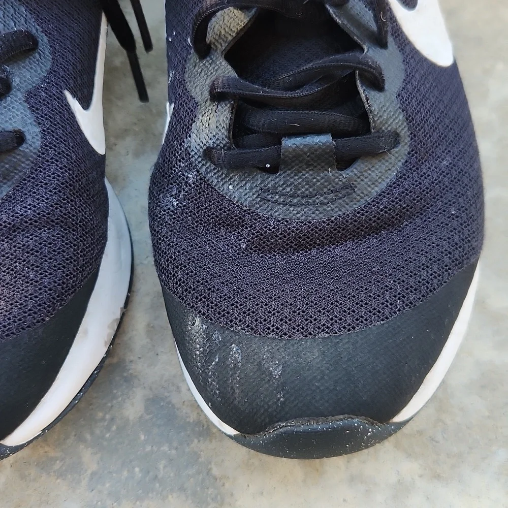 Nike Black Sneakers Shoes Size 5